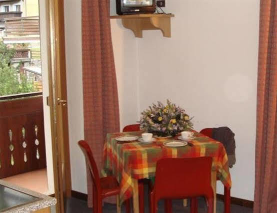 Casa Stefano E Lucia Aparthotel Bormio Buitenkant foto